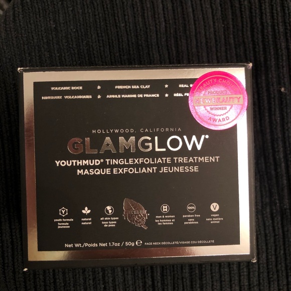 Brand new glamglow mask! - Picture 2 of 2